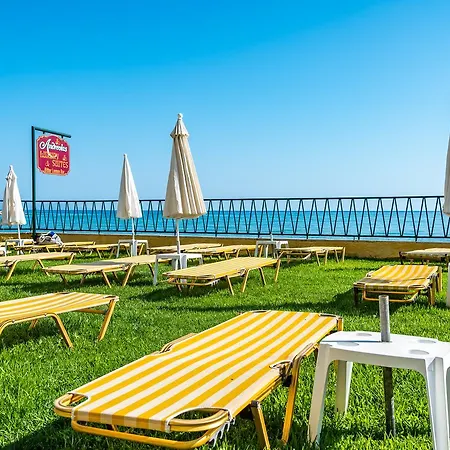 أندريولاس لكشري سويتس شقة فندقية 4*
